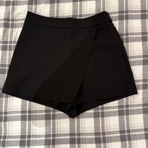 Jupe short dynamite taille 4